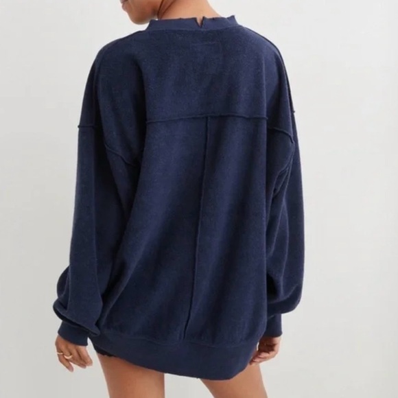NWT aerie ($69.95Cad) The Chill Cozy Crew Sweatshirt in Navy Blue - Picture 2 of 7